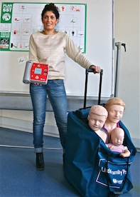 KIT 3 MANNEQUINS ET DEFIBRILLATEUR DE FORMATION